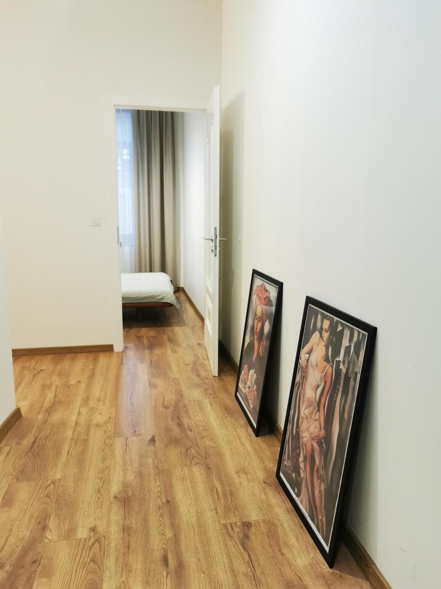Atlas Apartment In The Historical Center Of Kosice With Free Private Parking Exterior photo